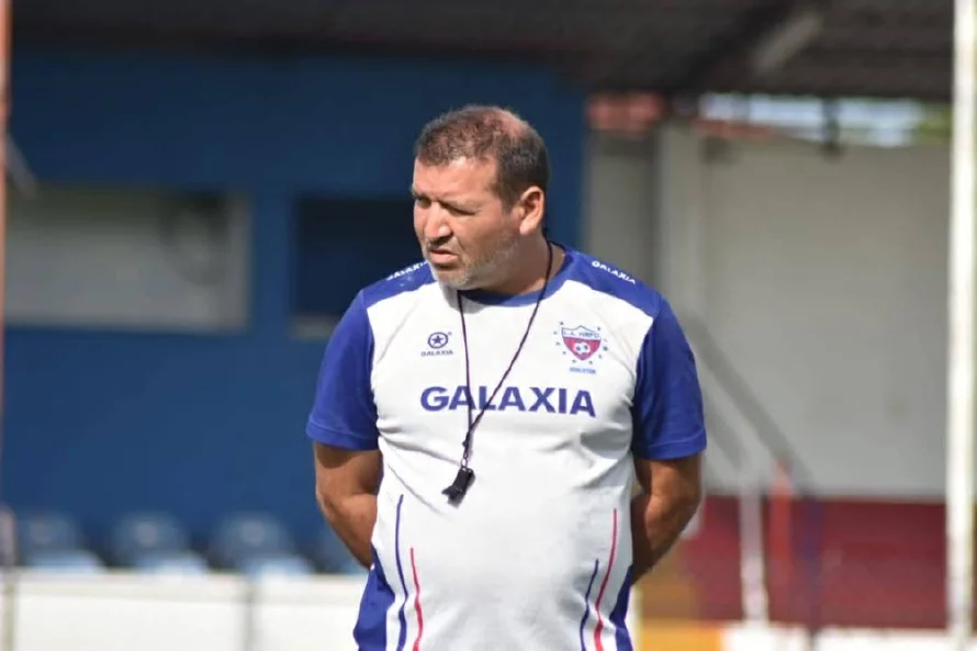 Gabriel Álvarez, técnico de Firpo: “La expectativa es tratar de hacer un buen torneo”