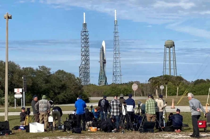 Blue Origin cancelará el nuevo lanzamiento del cohete New Glenn, lo intentará el jueves