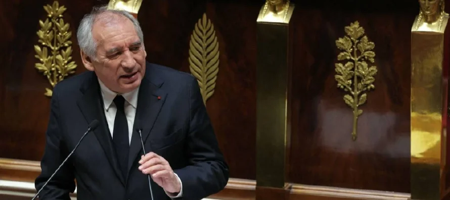 Gobierno francés dispuesto a revisar reforma de pensiones