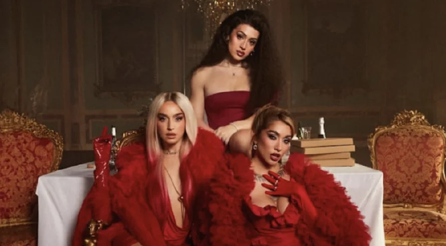Lola Índigo, María Becerra y Villano Antillano se unen en “La Reina (Remix)”