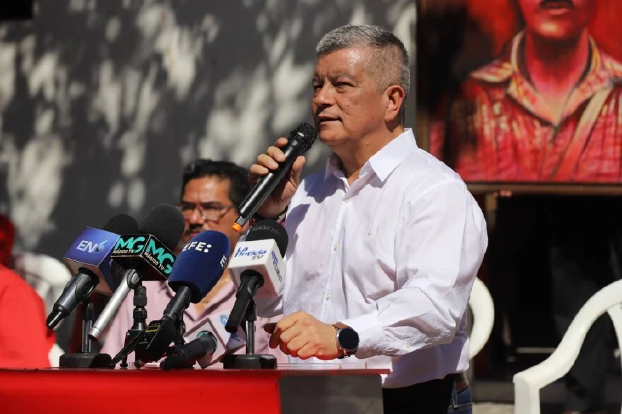 Manuel "El Chino" Flores dice el FMLN regresará a gobernar El Salvador "tarde o temprano"