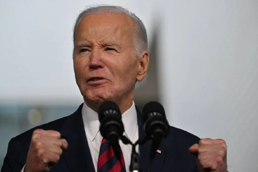 Biden concede indultos preventivos a posibles blancos de Trump