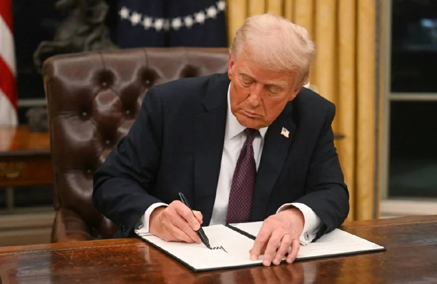 Trump revoca decisión de Biden de sacar a Cuba de la lista de patrocinadores del terrorismo