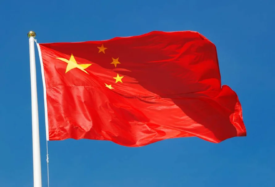 China promete defender sus "intereses nacionales" tras amenaza de aranceles de Trump