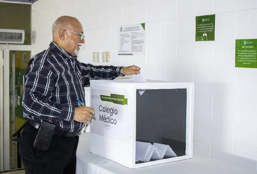 Colegio Médico se somete a elecciones extraordinarias para elegir nueva junta directiva 2025 - 2027