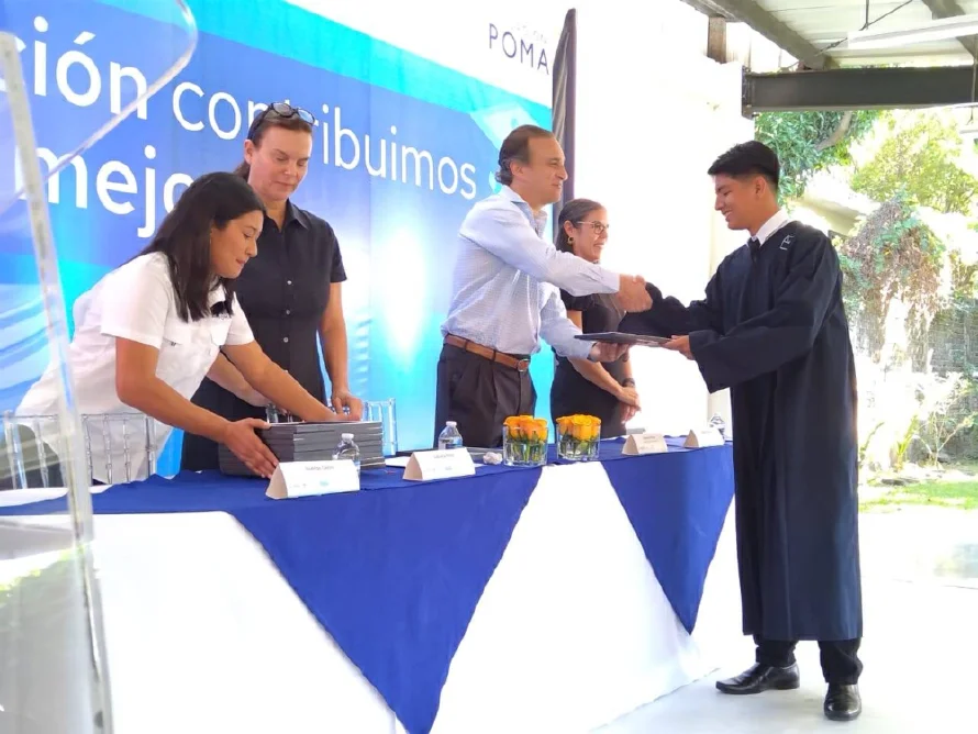 Fundación Poma celebra la graduación de 40 jóvenes en el Programa ¡Supérate!