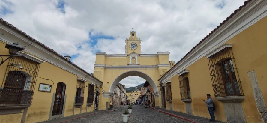 Más de 1.38 millones de salvadoreños hicieron turismo en Guatemala en 2024