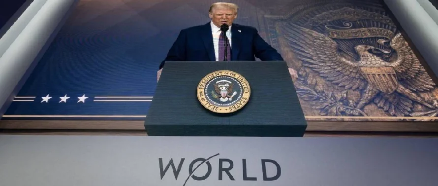 Trump dice a empresarios reunidos en Davos: "vengan a producir en EEUU" o "tendrán que pagar aranceles"