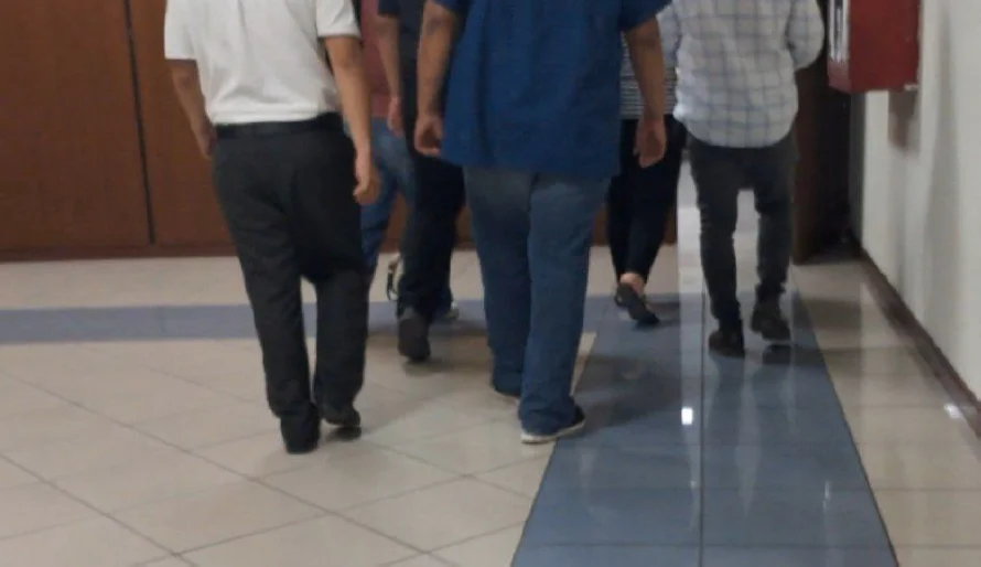 Absuelven a siete y condenan a tres adolescentes de Chalatenango por video de "señas de pandillas"