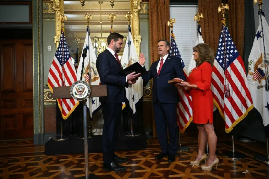 El Senado de EEUU aprueba el nombramiento de John Ratcliffe como director de la CIA