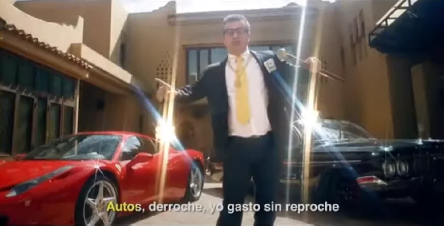Salvadoreños reviven comercial de telefonía que hacía referencia a Funes