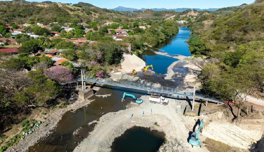 DOM anuncia construcción de un puente en el distrito de El Sauce, La Unión
