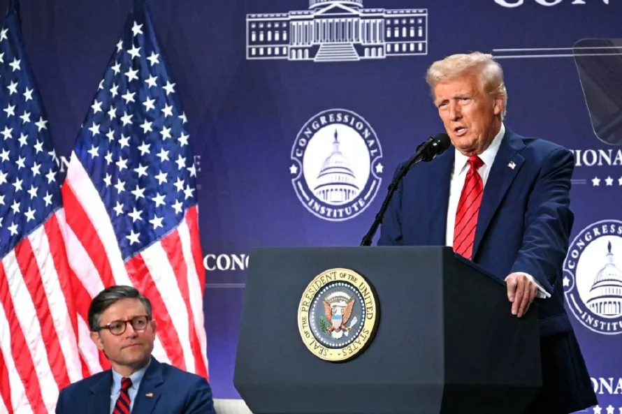 Trump "no está 100% seguro" de que un tercer mandato esté prohibido