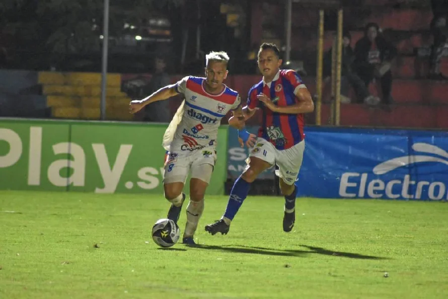 Firpo busca su tercera victoria del Clausura 2025 y mantener el liderato ante FAS