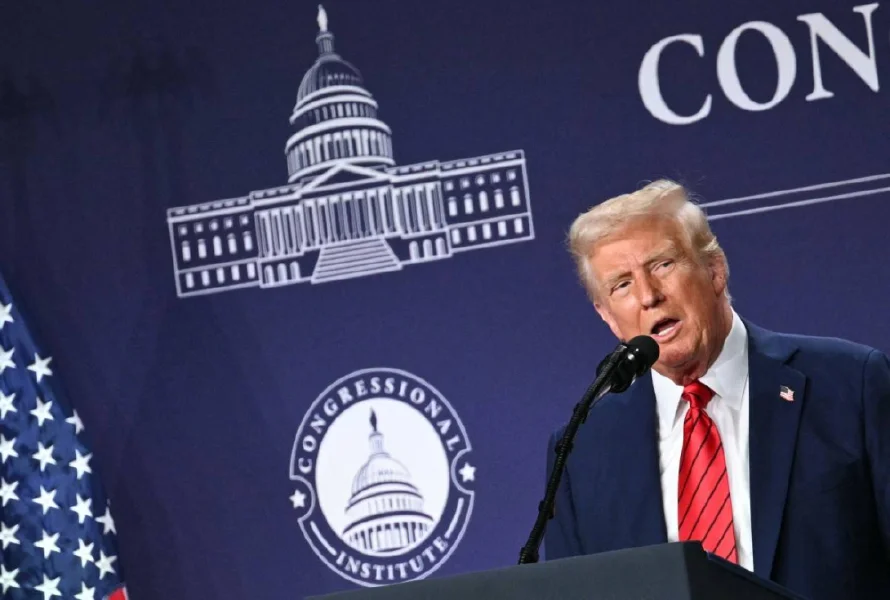 Trump ordena congelar parte de los gastos federales y desata tormenta política