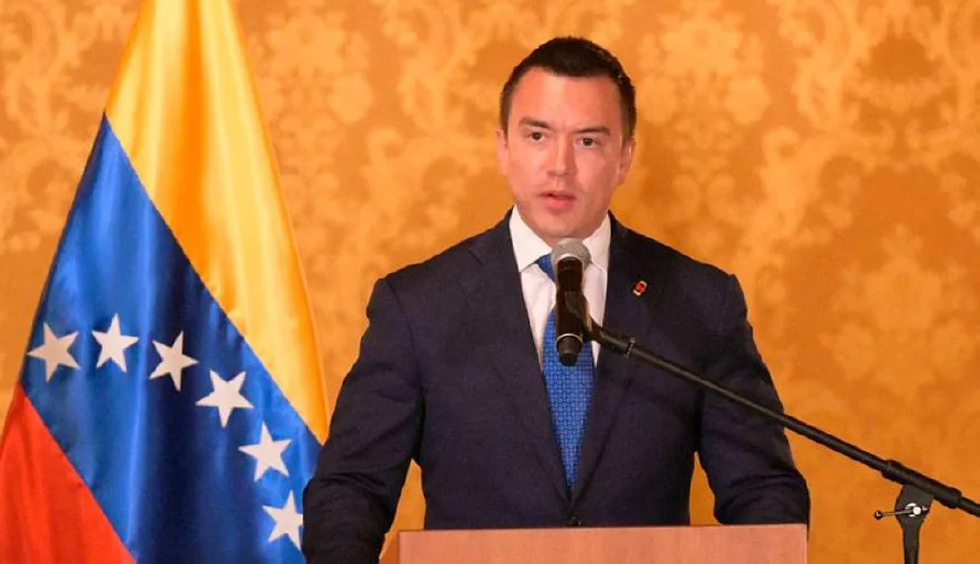 Ecuador quiere vender crudo a clientes de Venezuela para cortar fondos a "régimen dictatorial"