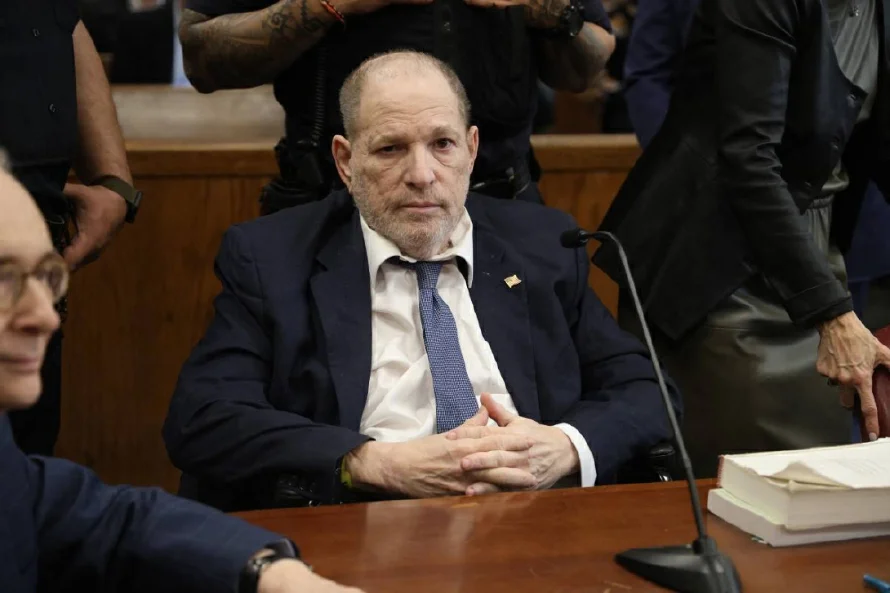 Weinstein suplica a la justicia que lo saque del "agujero infernal" de la prisión
