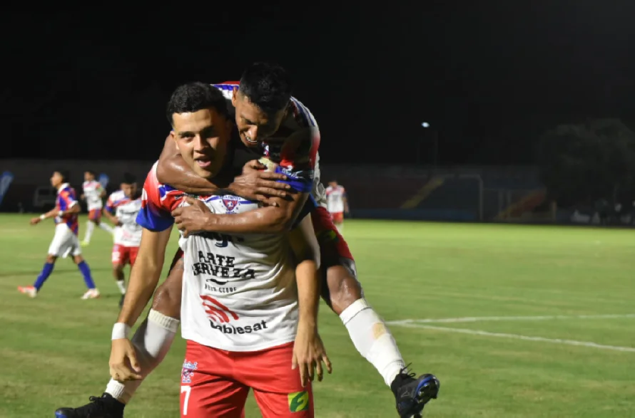Firpo con paso perfecto en las primeras tres jornadas del Clausura 2025