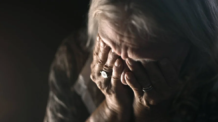 Ansiedad y depresión: desafíos invisibles de los adultos mayores en El Salvador