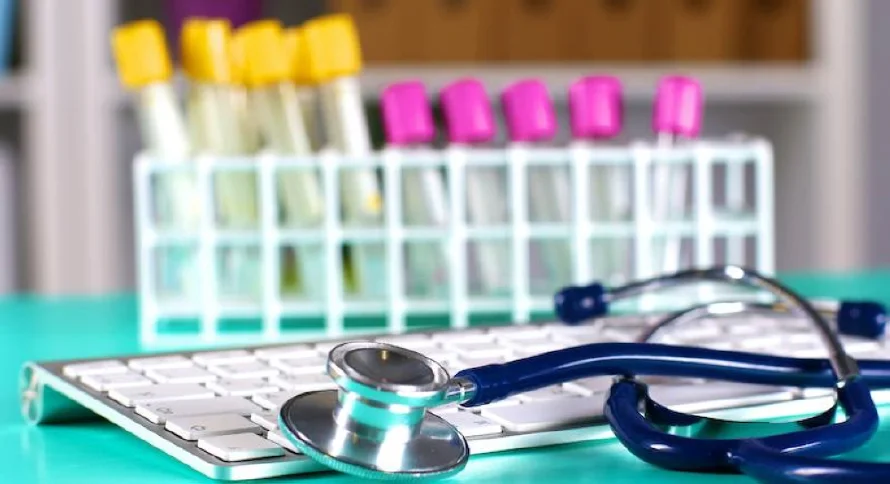 Salud propone multas hasta de $200,750 por infringir ley de ensayos clínicos