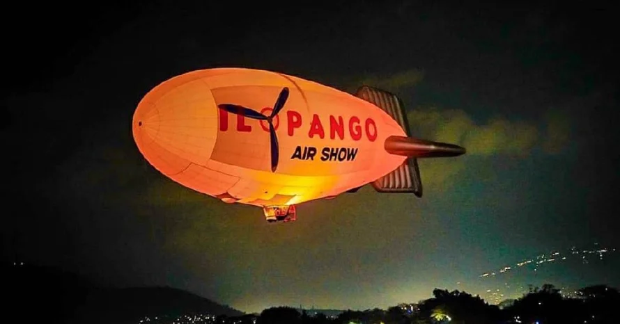 Un zepelín y un globo aerostático prometen innovar el Ilopango Air Show 2025