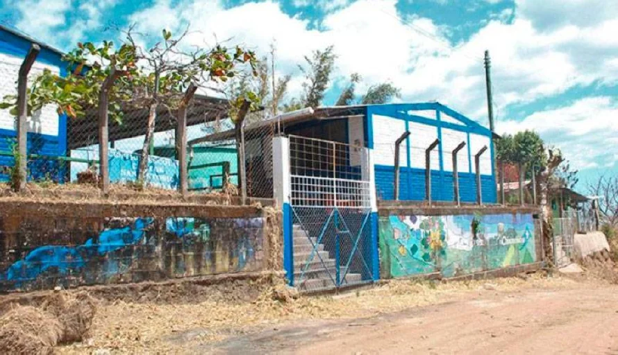 Educación pide a CEL que le done tres inmuebles donde funcionan escuelas