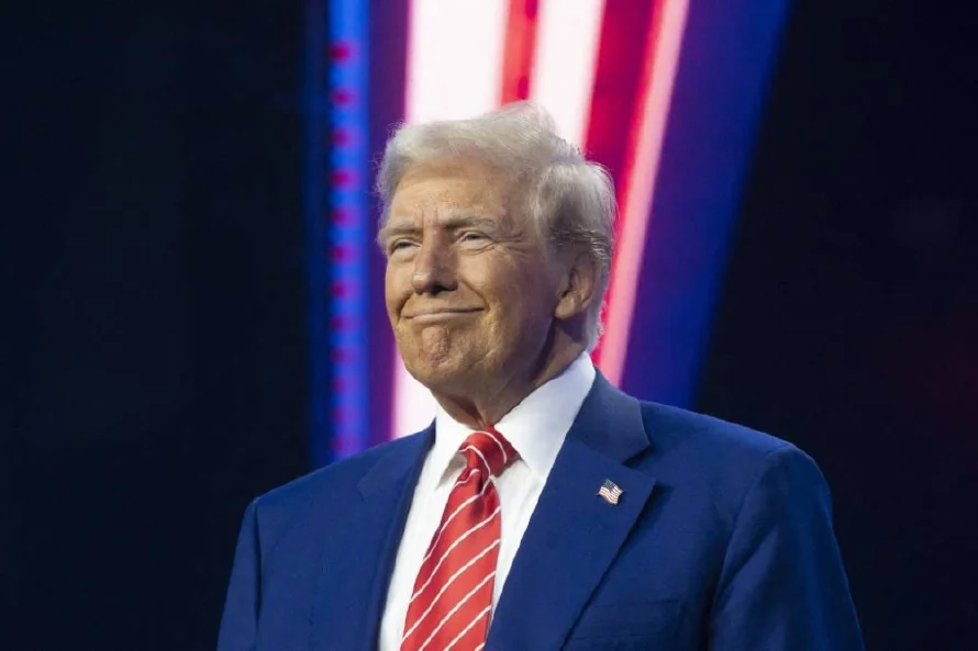 Donald Trump celebra medidas fiscales históricas en una cena con senadores republicanos