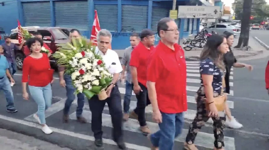 Conmemoración de crímenes de militantes del FMLN termina con pleito por finanzas del partido