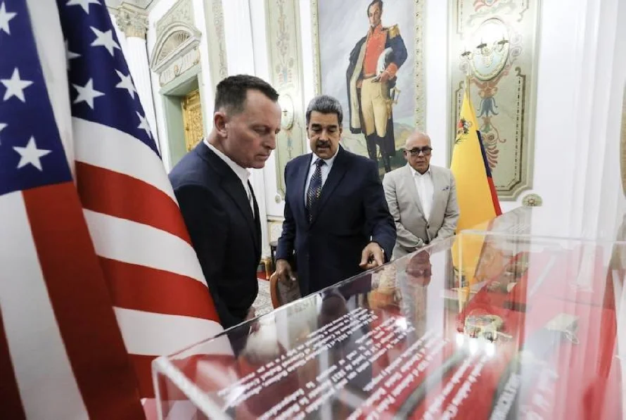 Trump dice que Venezuela "aceptó" recibir a sus migrantes deportados, incluyendo los del Tren de Aragua