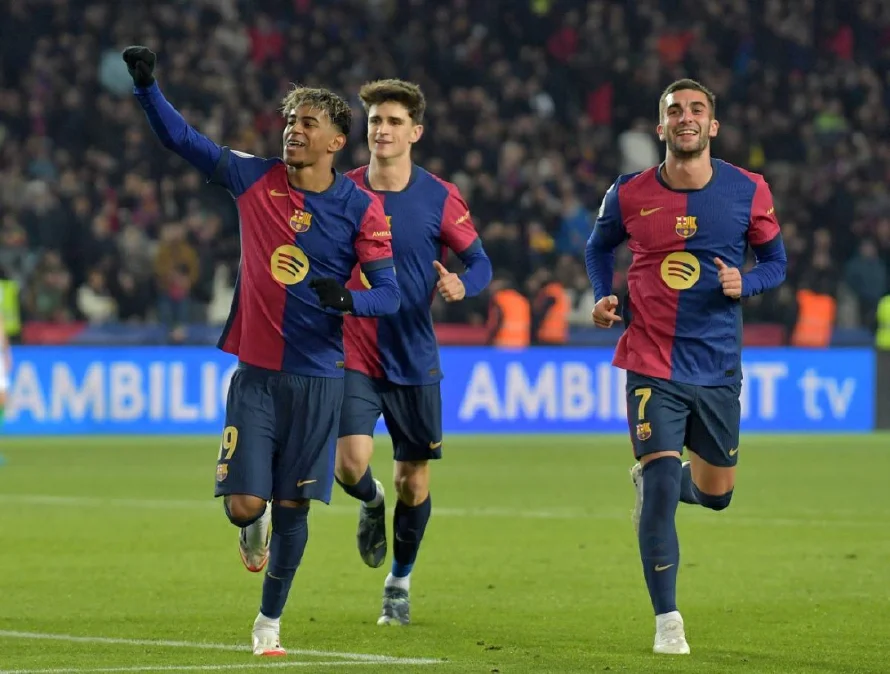 El Barça enfrentará este domingo al Alavés con el Real Madrid en la mira