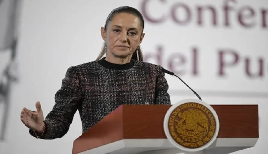 Presidenta mexicana tacha de "calumnia" acusación de Trump sobre nexos con el narco y anuncia aranceles