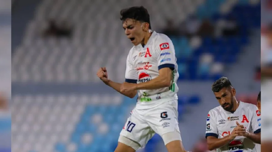 Alianza se reencuentra con la victoria tras ganar a Dragón 2-0