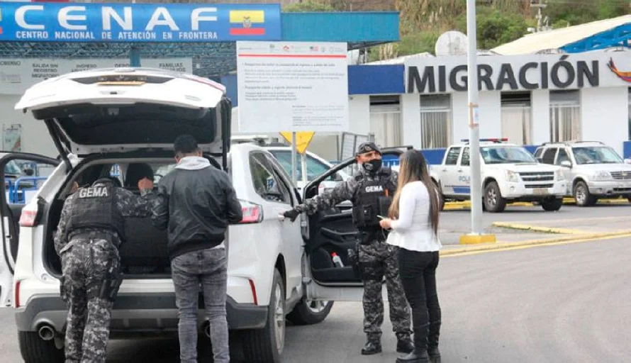 Ecuador cerrará sus fronteras durante elecciones ante "intentos de desestabilización"