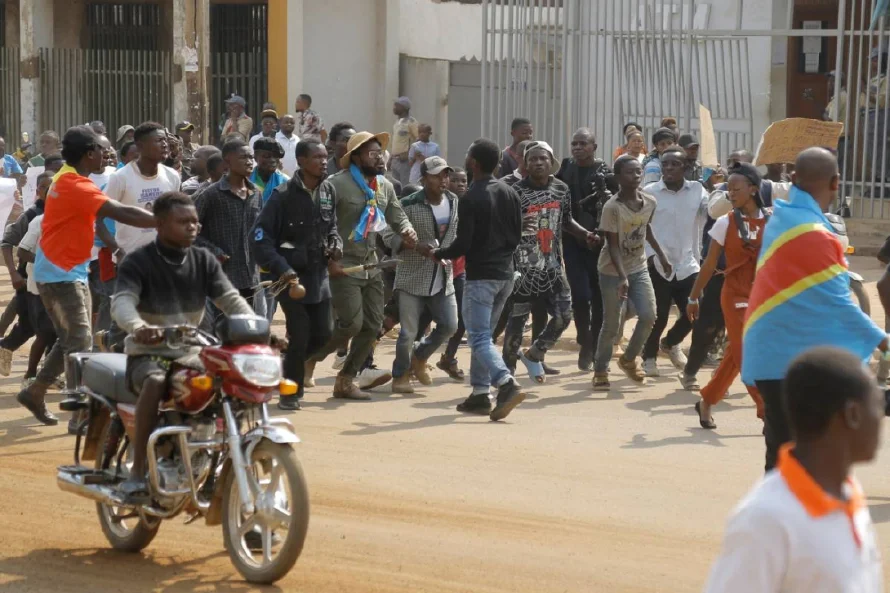 El M23 declara un alto el fuego por la "crisis humanitaria" en RDC