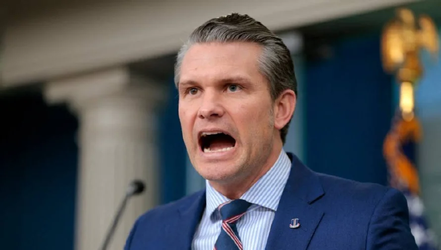 El jefe del Pentágono viaja a frontera con México en plena campaña antimigratoria