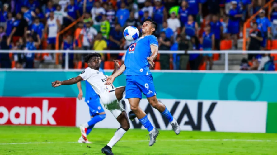 Cruz Azul saca ventaja 2-0 de visita ante Real Hope en Copa de Campeones de Concacaf