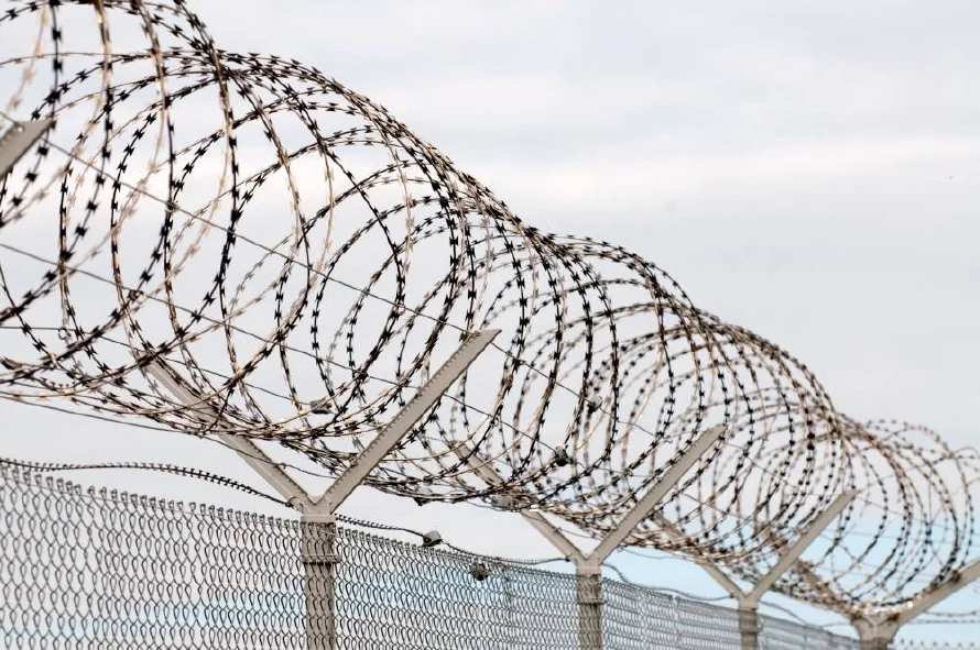 EEUU envió a diez miembros del Tren de Aragua a Guantánamo