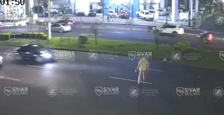 Video: vehículo arrolló a peatón en el bulevar Los Próceres