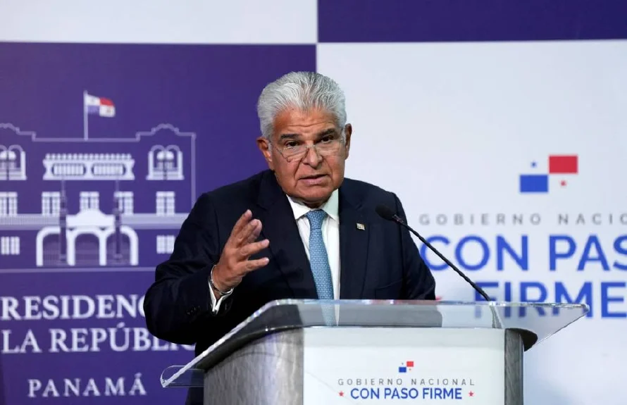 Panamá califica de "falsedad absoluta" anuncio de EEUU sobre aduanas del canal