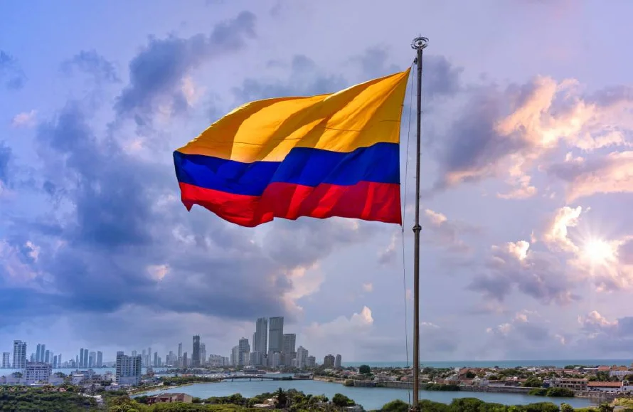 Colombia abre ruta marítima comercial con China en medio de tensiones con EEUU
