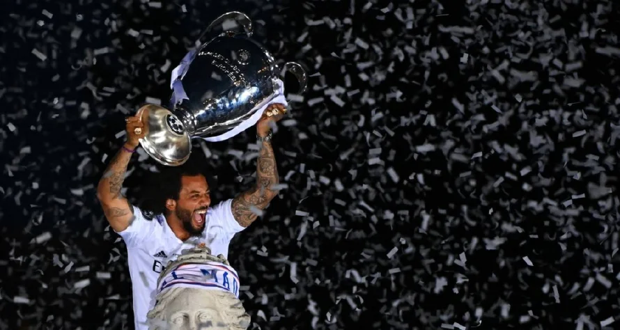 El brasileño Marcelo anuncia su retiro del fútbol