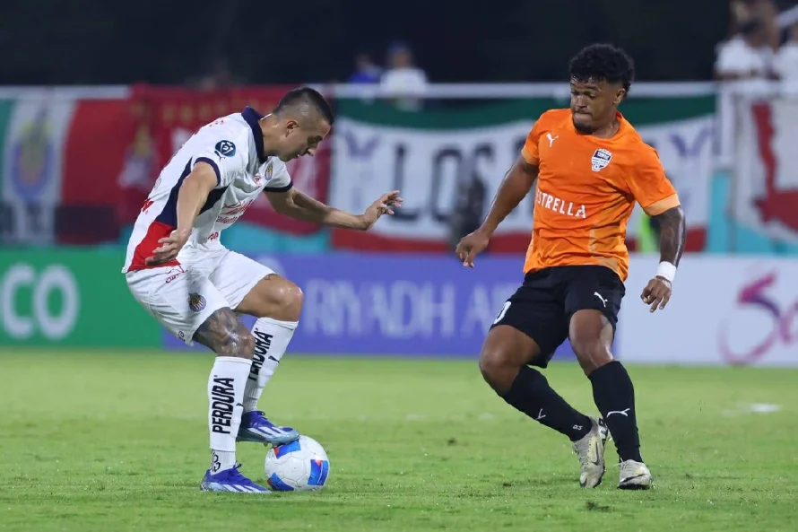 Guadalajara rescata un empate 1-1 ante Cibao en ida de Copa de Concacaf