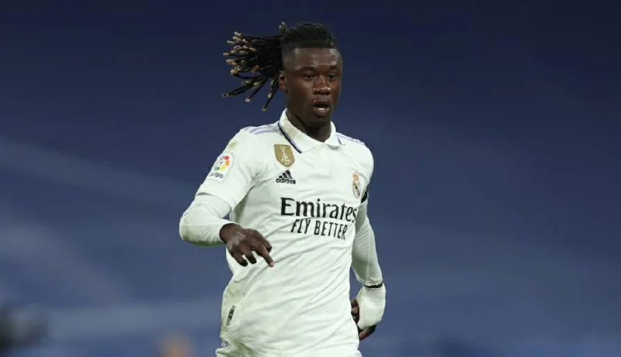 Real Madrid recupera a Eduardo Camavinga para el derbi