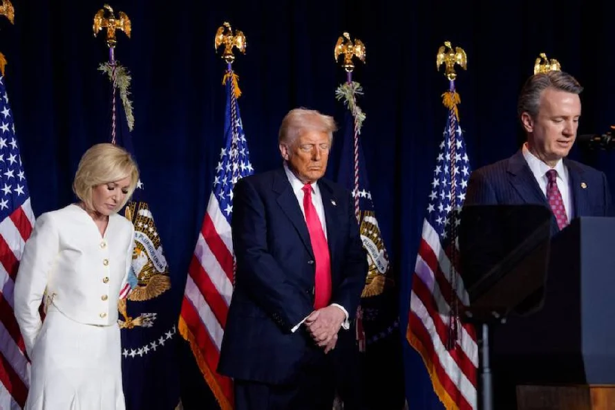 Trump pone en marcha su nueva Oficina para la Fe bajo la dirección de la telepredicadora Paula White