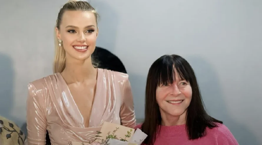 Miss Mundo y su directora visitan El Salvador... ¿Se viene el concurso?