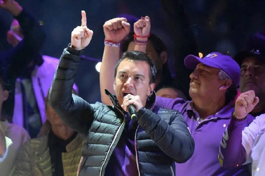 Noboa rompe el silencio y celebra su paso a la segunda vuelta de Ecuador