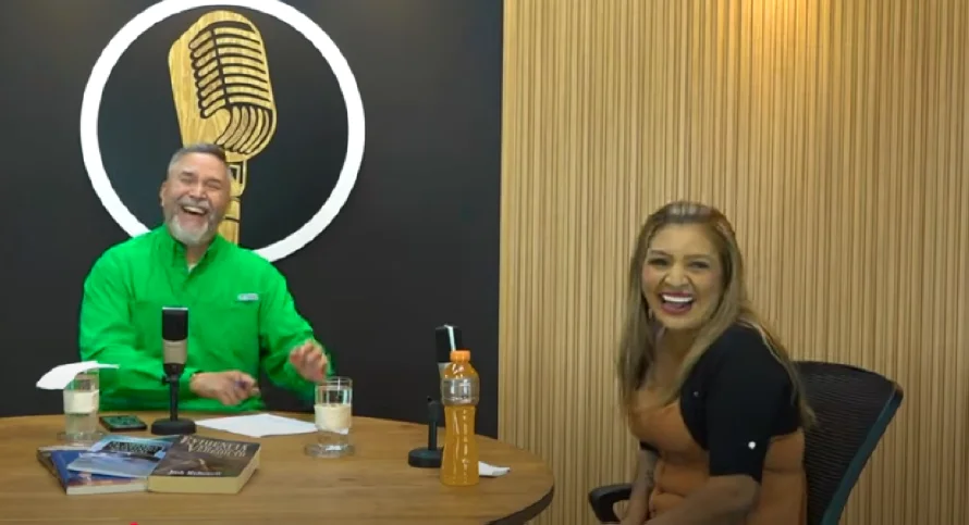 Yanira Berríos confiesa al pastor Toby Jr. sobre su “nude” en redes sociales