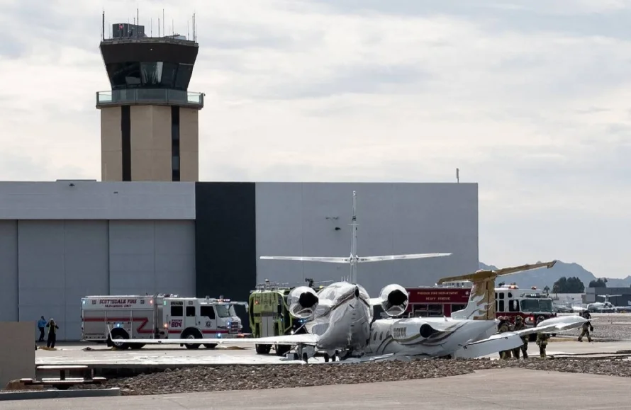Choque de dos avionetas en Arizona deja un muerto y tres heridos