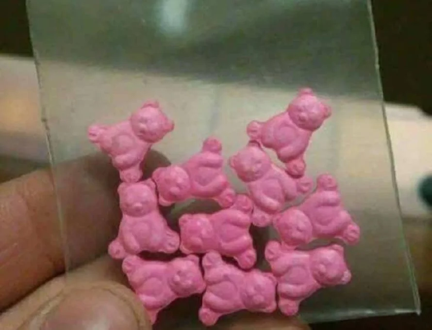 Fosalud alerta sobre nueva droga en forma de ositos de goma en colegios