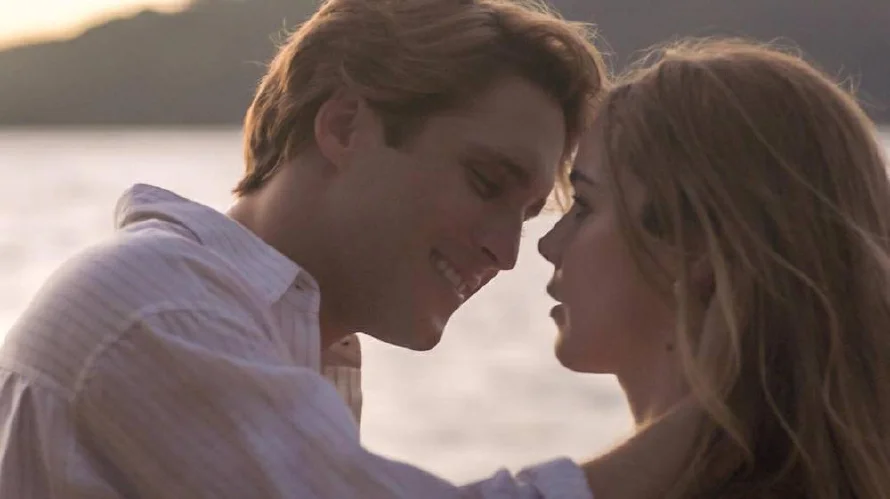 Autoridades ordenan a Netflix eliminar escenas eróticas en la serie "Luis Miguel"